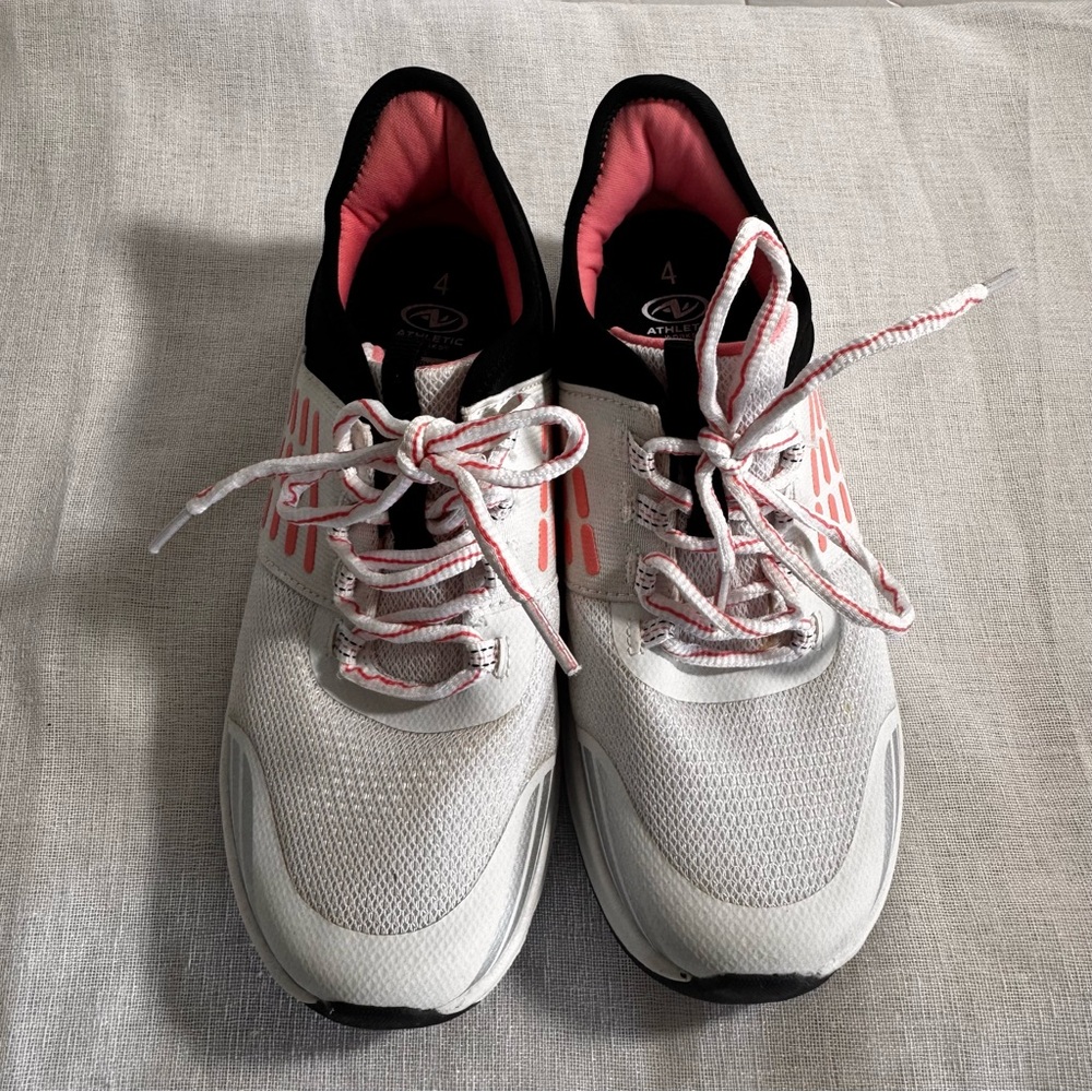 Athletic Works Big Girl Runner Sneaker, Size 4